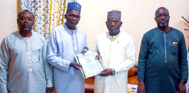 Remise officielle le mardi 28 Avril 2026, du rapport du comité ad hoc sur certaines situation administratives et professionnelles du personnel de l’UDDM